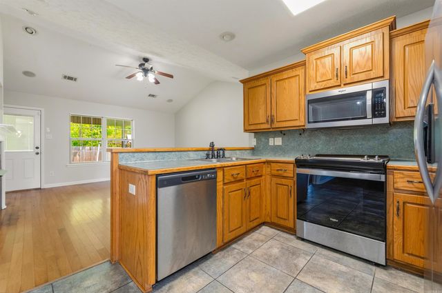 240 Plum Dr., Austin, AR 72007