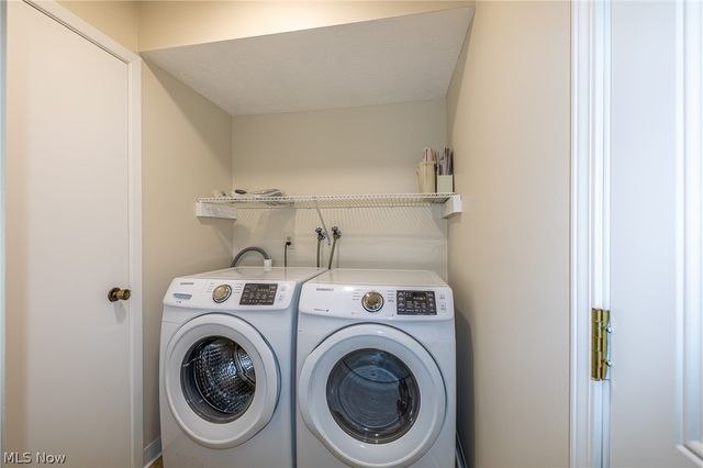 13748 Oakbrook Drive 13748, North Royalton, OH 44133