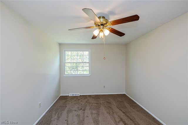 13748 Oakbrook Drive 13748, North Royalton, OH 44133