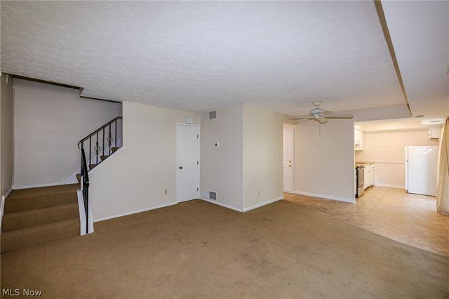 13748 Oakbrook Drive 13748, North Royalton, OH 44133