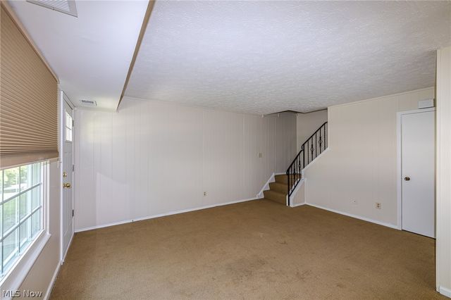 13748 Oakbrook Drive 13748, North Royalton, OH 44133
