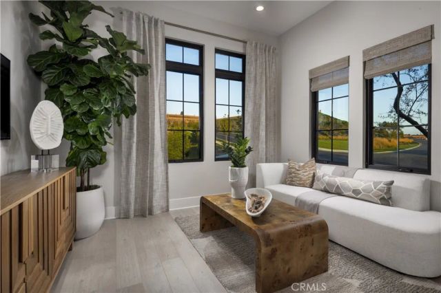 521 Blackberry, Irvine, CA 92602