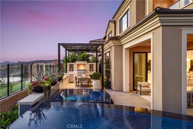 521 Blackberry, Irvine, CA 92602