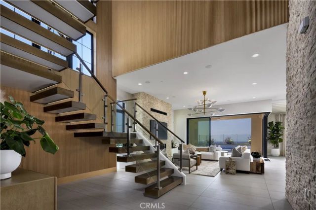 521 Blackberry, Irvine, CA 92602