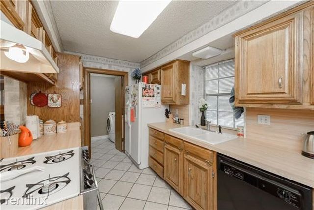 1421 Briarwood Street, Denton, TX 76209
