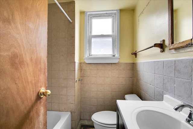 12337 S Emerald Avenue, Chicago, IL 60628