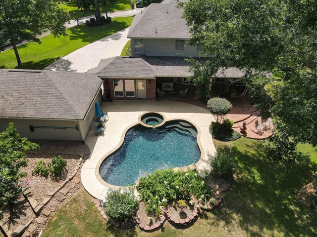 12603 Winchester Court, Magnolia, TX 77354