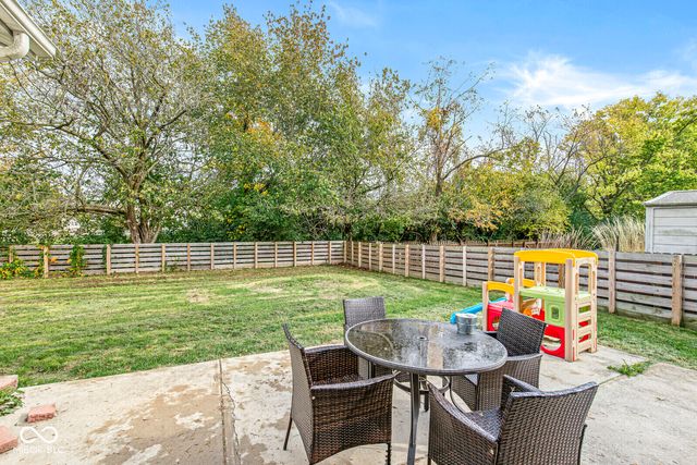 1263 Birchwood Way, Greenwood, IN 46143