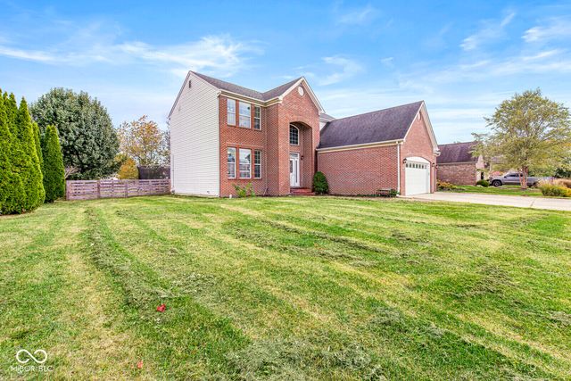 1263 Birchwood Way, Greenwood, IN 46143