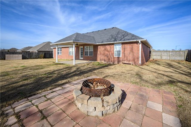 6008 David Drive, Siloam Springs, AR 72761