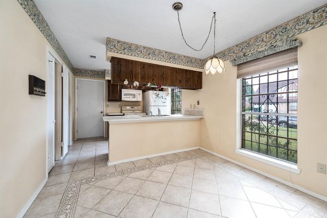 802 Voyager Drive, Houston, TX 77062