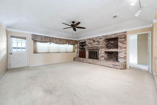 802 Voyager Drive, Houston, TX 77062