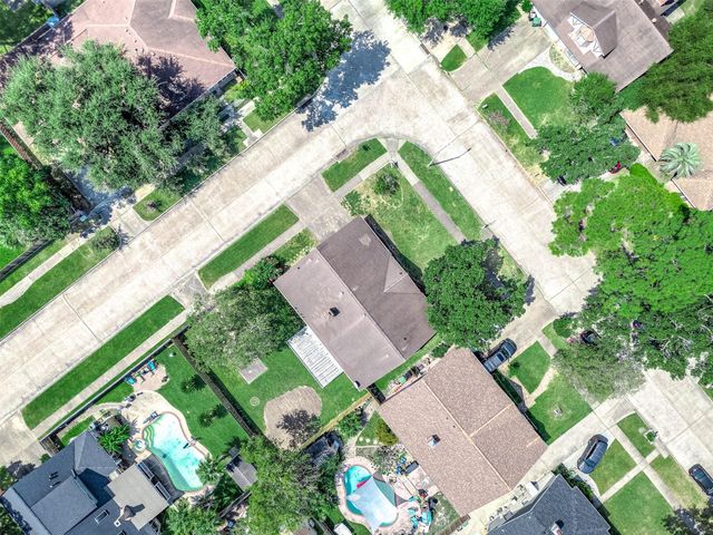 802 Voyager Drive, Houston, TX 77062