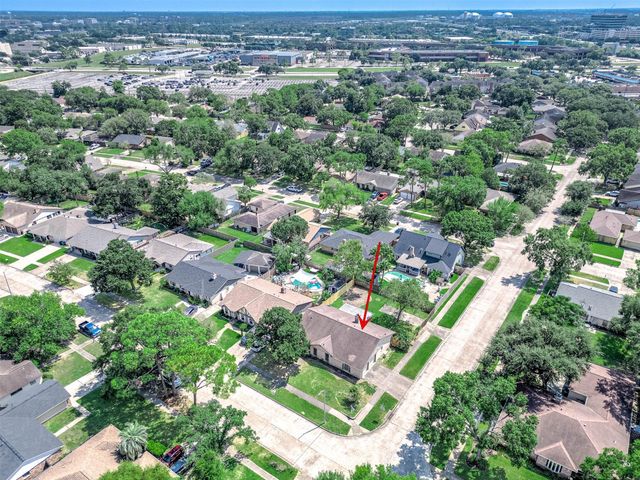 802 Voyager Drive, Houston, TX 77062