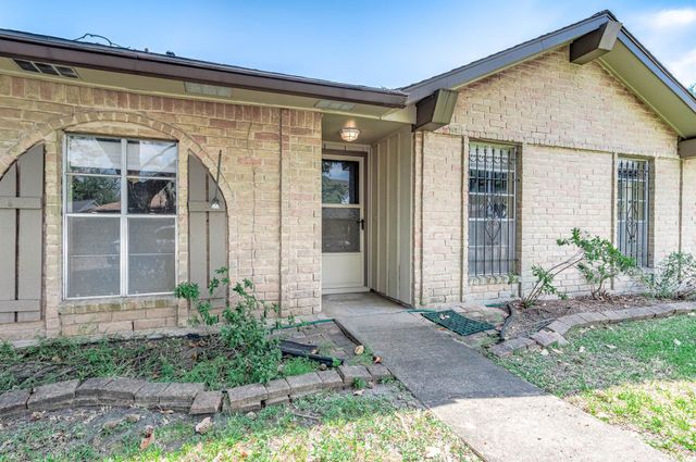 802 Voyager Drive, Houston, TX 77062