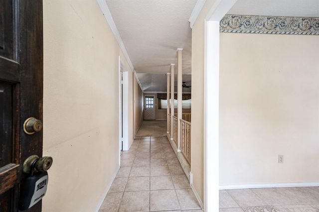 802 Voyager Drive, Houston, TX 77062