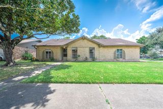 802 Voyager Drive, Houston, TX 77062