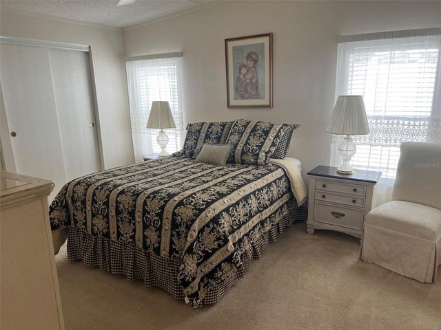 12 THATCH PALM STREET W, Largo, FL 33770