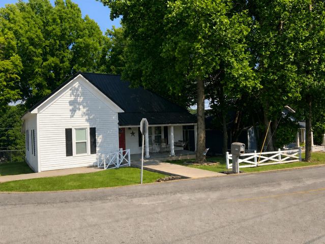 306 N Cherokee Street, Lafayette, GA 30728