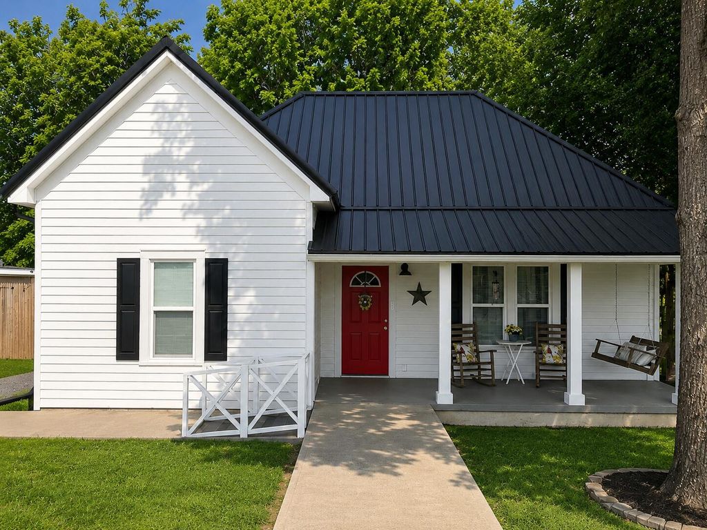306 N Cherokee Street, Lafayette, GA 30728