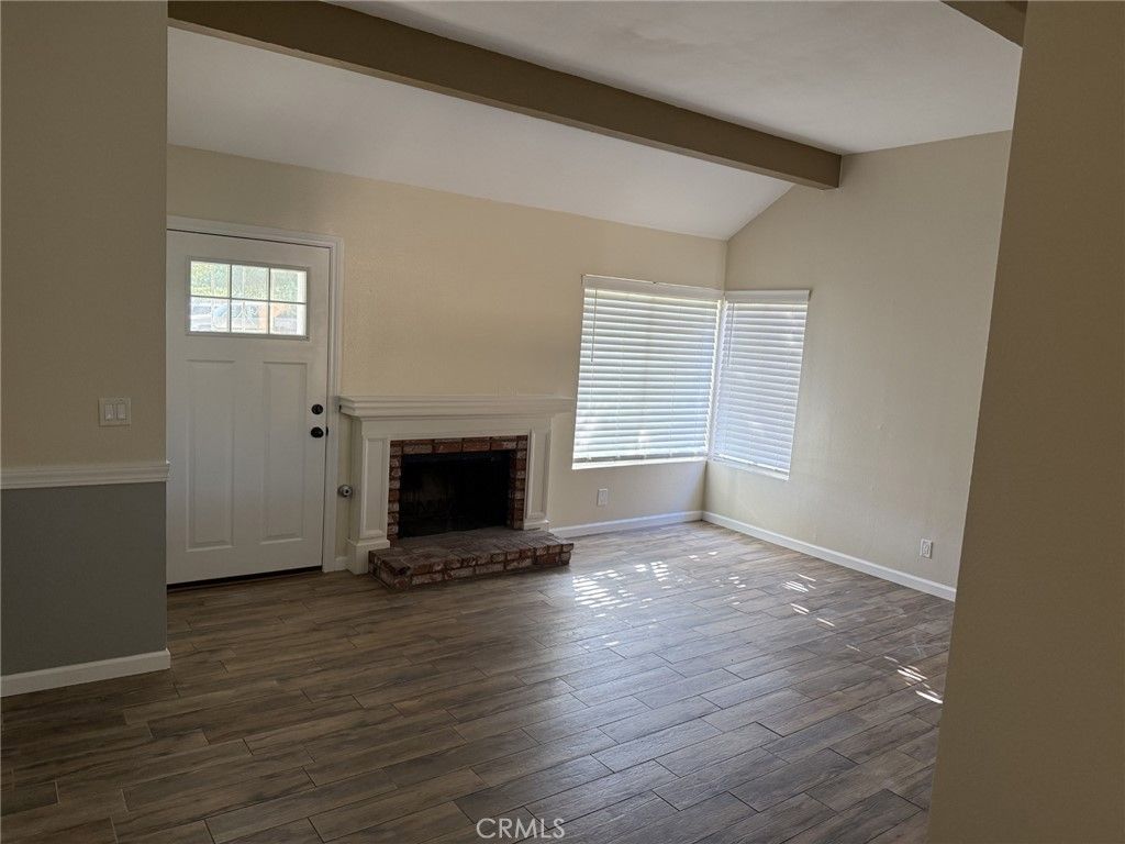 113 Surrey, Fillmore, CA 93015 — photo 2