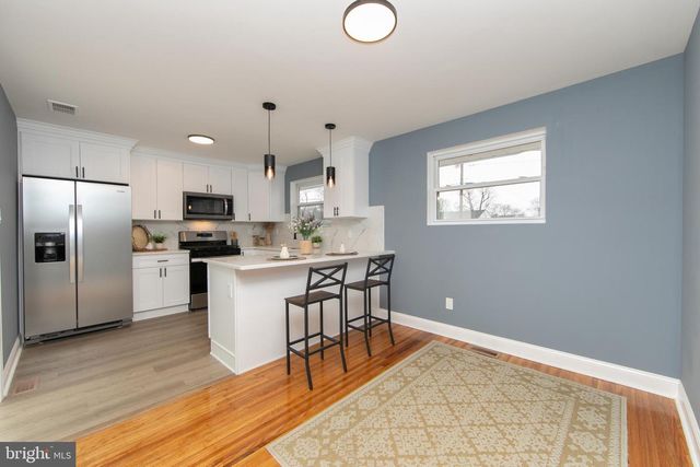 1108 LAUREL RD, Beverly, NJ 08010