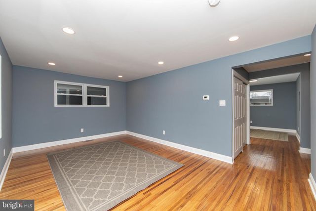 1108 LAUREL RD, Beverly, NJ 08010