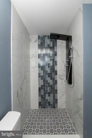 1108 LAUREL RD, Beverly, NJ 08010