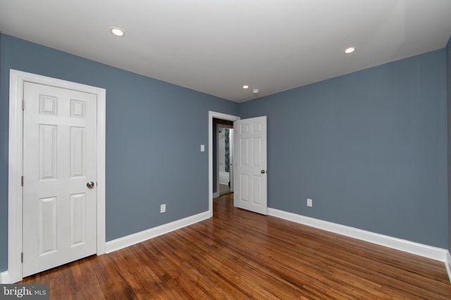 1108 LAUREL RD, Beverly, NJ 08010