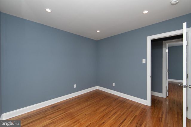 1108 LAUREL RD, Beverly, NJ 08010