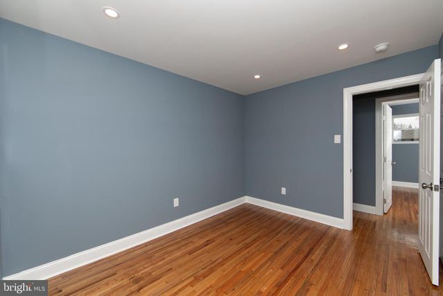 1108 LAUREL RD, Beverly, NJ 08010