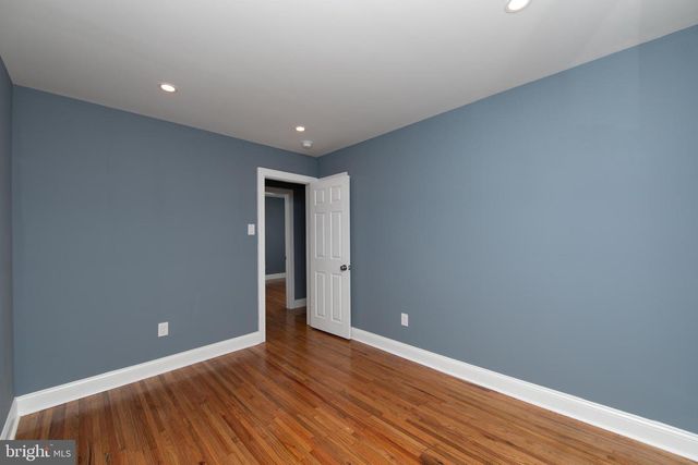 1108 LAUREL RD, Beverly, NJ 08010