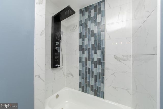 1108 LAUREL RD, Beverly, NJ 08010