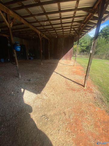 383 Section Mountain Road, Somerville, AL 35670