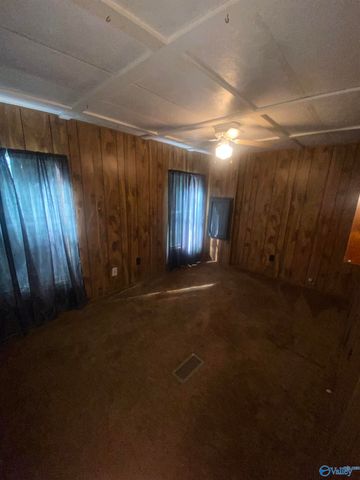 383 Section Mountain Road, Somerville, AL 35670