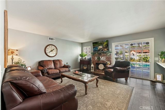 8310 Santiago, Jurupa Valley, CA 92509