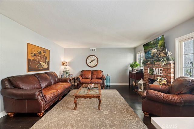 8310 Santiago, Jurupa Valley, CA 92509