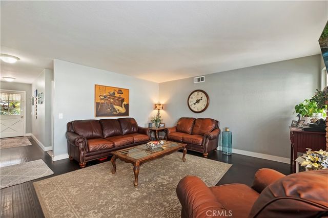 8310 Santiago, Jurupa Valley, CA 92509