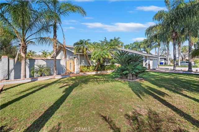 8310 Santiago, Jurupa Valley, CA 92509