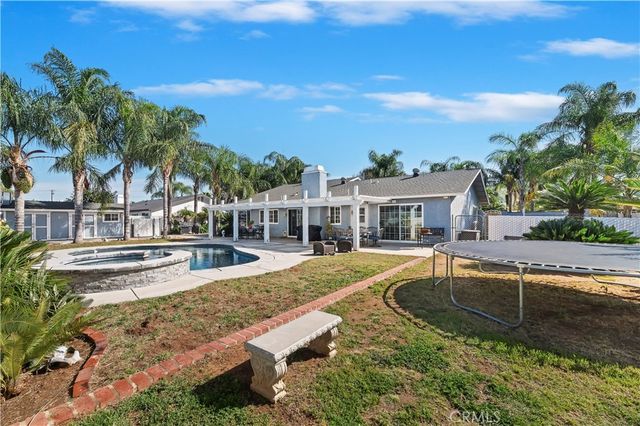 8310 Santiago, Jurupa Valley, CA 92509