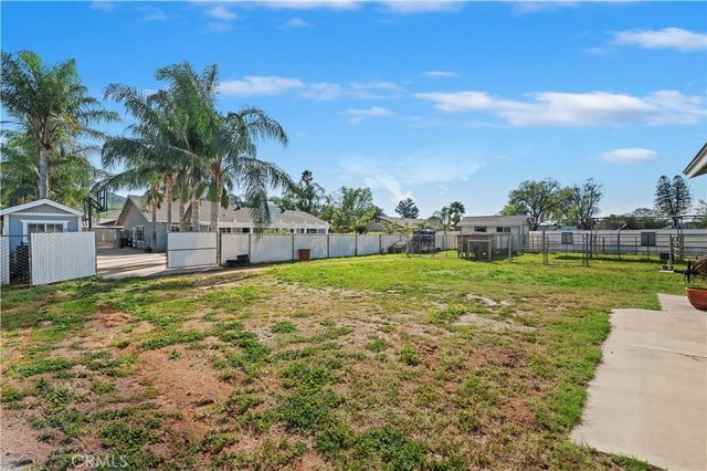 8310 Santiago, Jurupa Valley, CA 92509