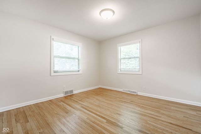 2880 Kessler Boulevard East Drive, Indianapolis, IN 46220