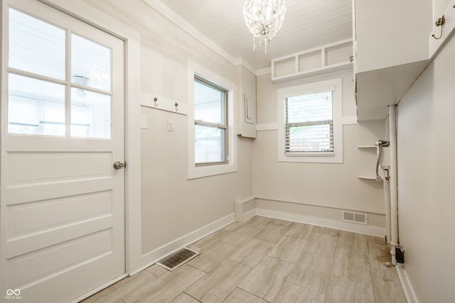 2880 Kessler Boulevard East Drive, Indianapolis, IN 46220