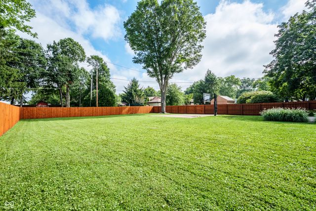 2880 Kessler Boulevard East Drive, Indianapolis, IN 46220