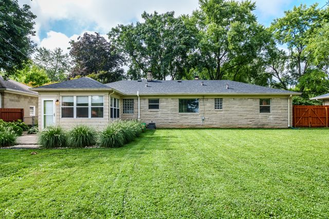 2880 Kessler Boulevard East Drive, Indianapolis, IN 46220