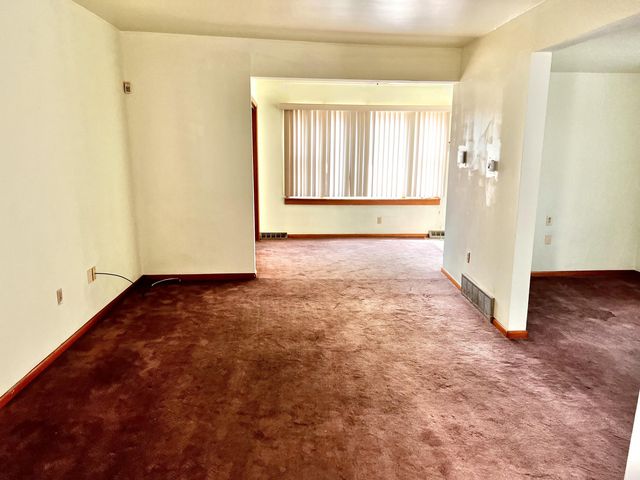 602 E 150th Street, East Chicago, IN 46312