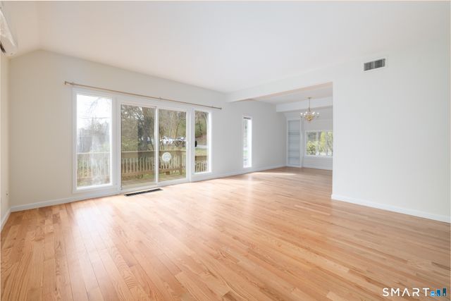 12 Heritage Village B, Southbury, CT 06488
