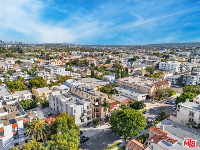 918 S Wooster Street 2, Los Angeles, CA 90035