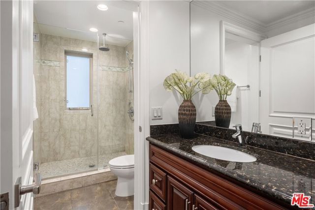 918 S Wooster Street 2, Los Angeles, CA 90035
