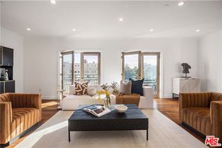 918 S Wooster Street 2, Los Angeles, CA 90035